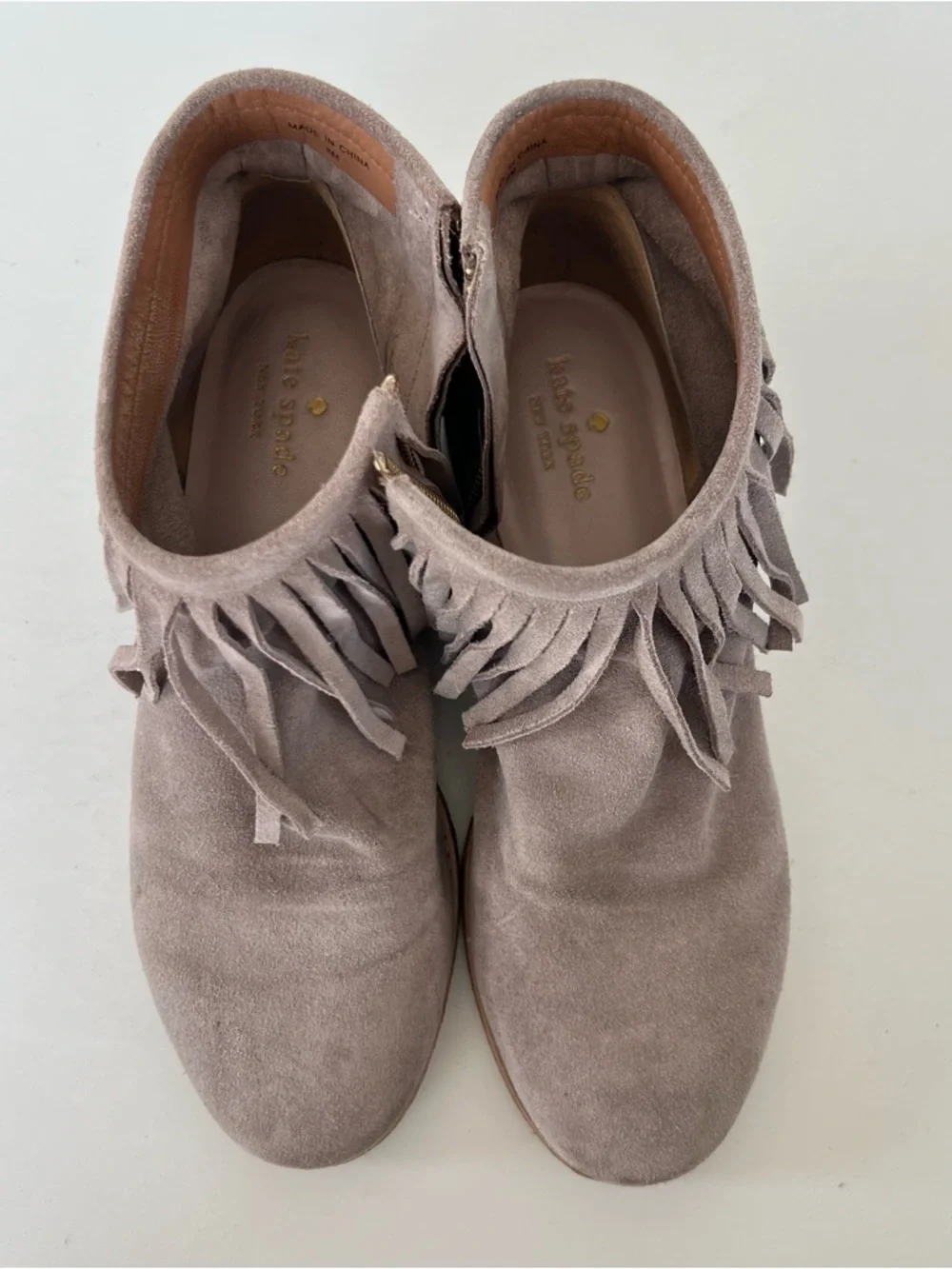 KATE SPADE New York Betsie Taupe Suede Fringes Booties Ankle Boots Sz 8 M
